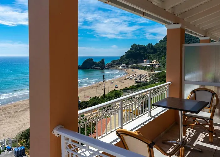 Naftis Apartments