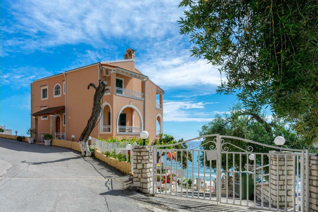 Hotel apartamentowy Naftis 3*